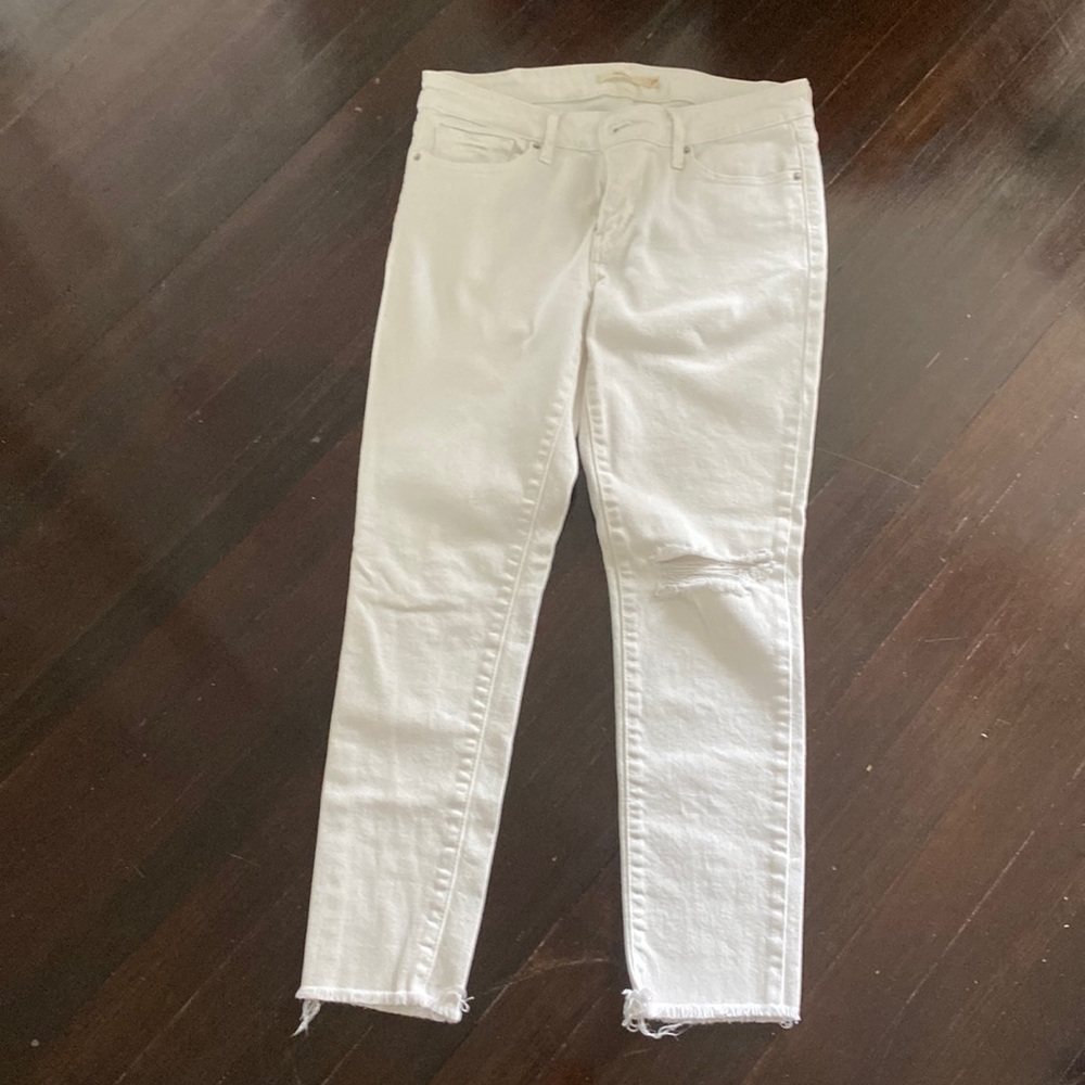Levi’s white 711 Skinny Jeans Sz 29